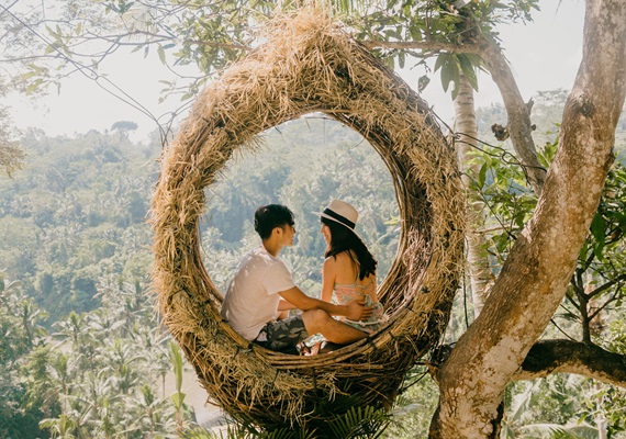 Romantic Lens with Natalie Wong